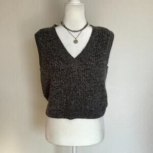H&M Divided Sweater Vest Women’s Medium Dark Gray V-Neck Rib Knit Sleeveless